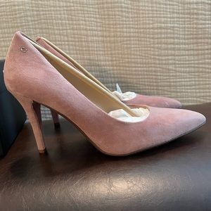 NIB Coach Addie 90 Suede Pumps